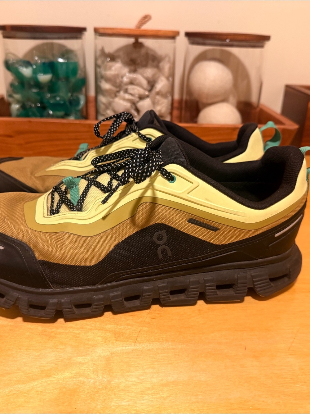 On Running Cloug Geo 6 Waterproof Men’s Trail Shoe - Limelight/Safari